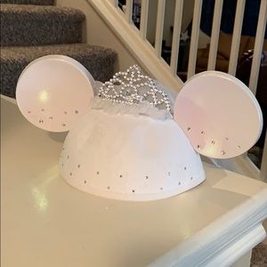 Minnie Mouse bridal ears hat
